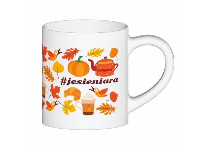 Biały kubek ceramiczny #Jesieniara Cup&You 250 ml z uchwytem i jesiennym wzorem dyni oraz liści.